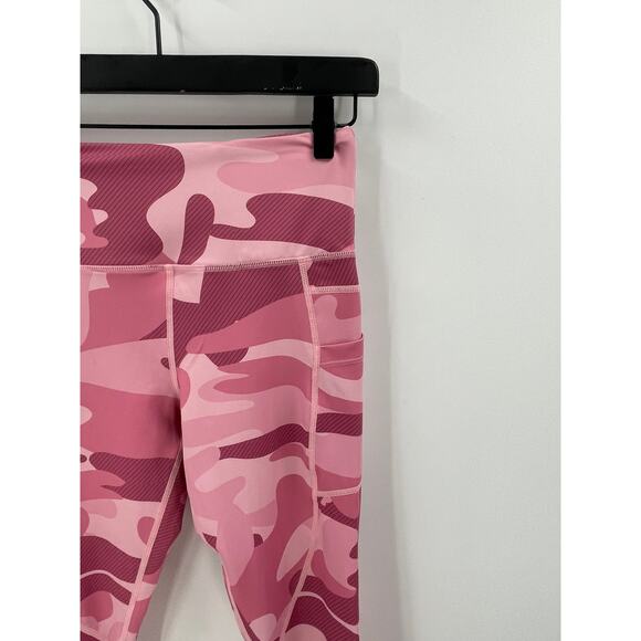 Zyia Active Pink Camo Light & Tight Pocket Capri Leggings Size 4 - Picture 4 of 8